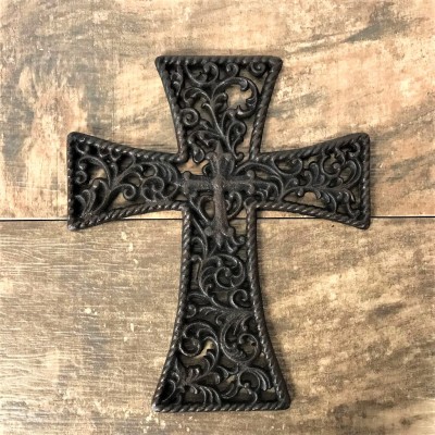 56404 - CAST IRON WALL CROSS